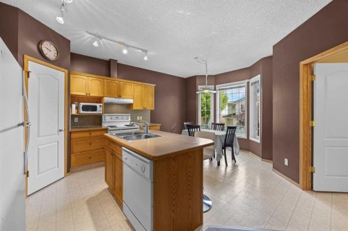 36 Hamptons Link Nw, Calgary, AB 