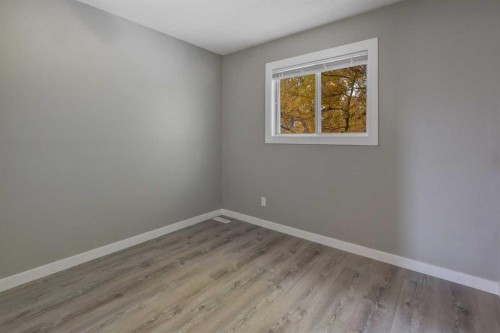 236 Cedarwood Park Sw, Calgary, AB 