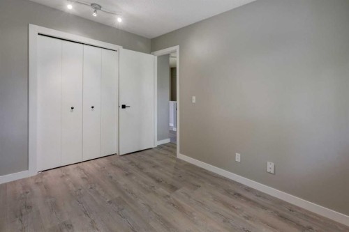 236 Cedarwood Park Sw, Calgary, AB 