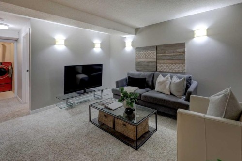 236 Cedarwood Park Sw, Calgary, AB 