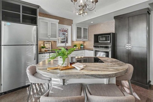 236 Cedarwood Park Sw, Calgary, AB 