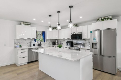 3812 3 Avenue Sw, Calgary, AB 