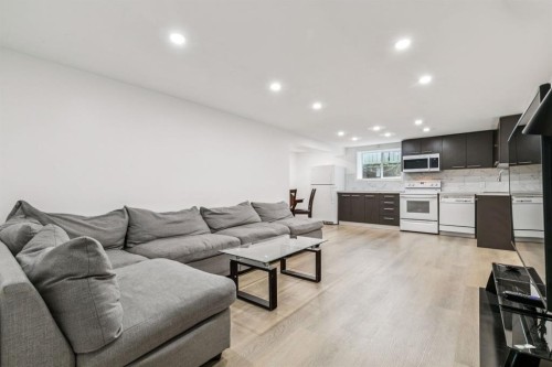 3812 3 Avenue Sw, Calgary, AB 