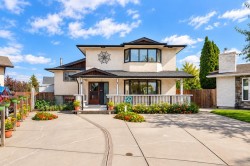 224 Pinetree Bay NE Calgary, AB T1Y 1M1