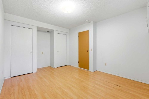 944 Canna Crescent Sw, Calgary, AB 