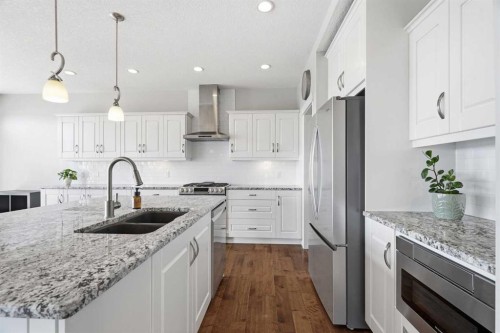 127 Marquis Grove Se, Calgary, AB 