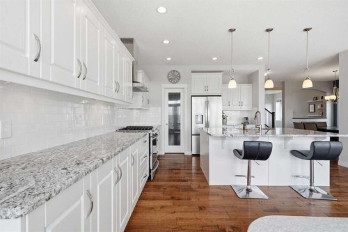 127 Marquis Grove Se, Calgary, AB 