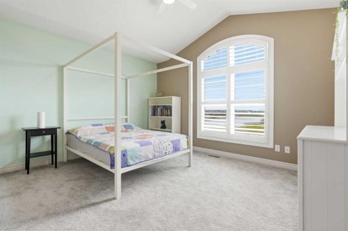 127 Marquis Grove Se, Calgary, AB 