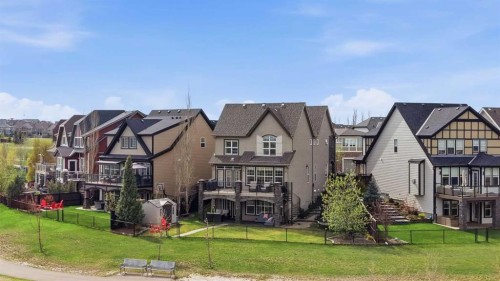 127 Marquis Grove Se, Calgary, AB 