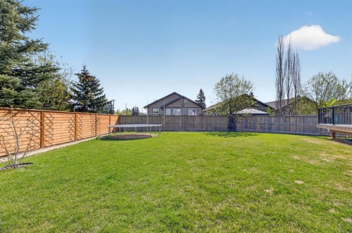 30 Silverstone Place, Didsbury, AB 