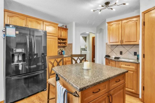 7 Tuscarora Point Nw, Calgary, AB 
