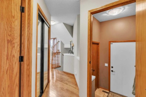 7 Tuscarora Point Nw, Calgary, AB 