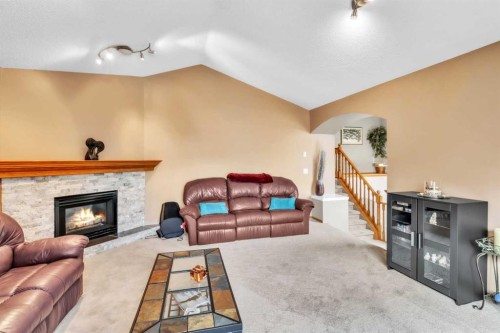 7 Tuscarora Point Nw, Calgary, AB 