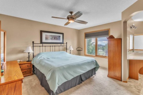 7 Tuscarora Point Nw, Calgary, AB 