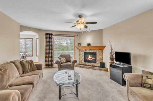 7 Tuscarora Point Nw, Calgary, AB 