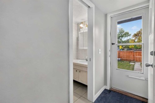 207 Penworth Drive Se, Calgary, AB 