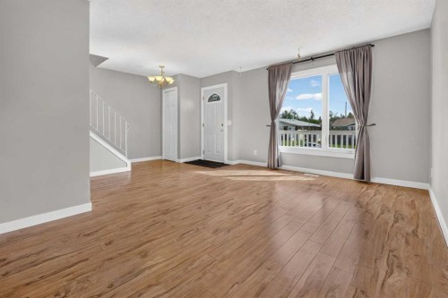 207 Penworth Drive Se, Calgary, AB 