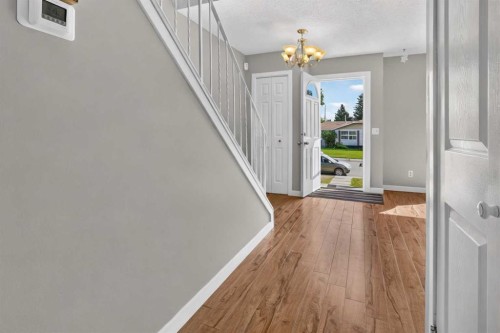 207 Penworth Drive Se, Calgary, AB 
