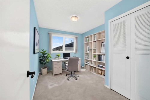 15 Maidstone Place Ne, Calgary, AB 