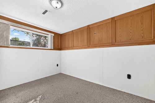 15 Maidstone Place Ne, Calgary, AB 