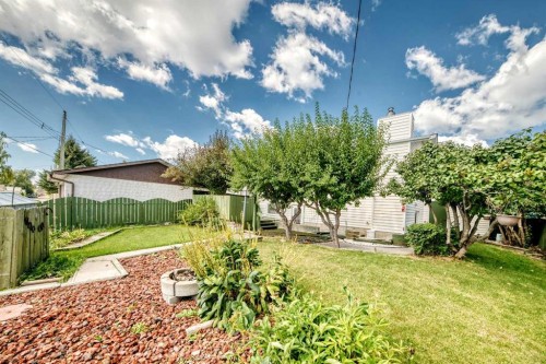 15 Maidstone Place Ne, Calgary, AB 