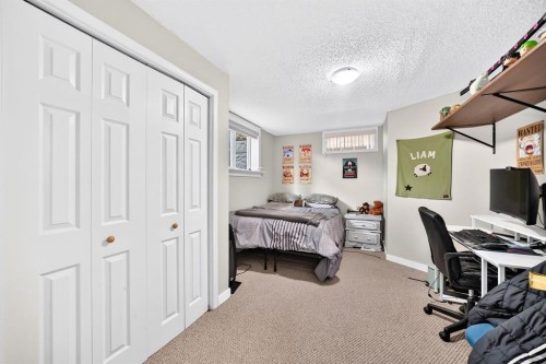4824 41 Avenue Sw, Calgary, AB 
