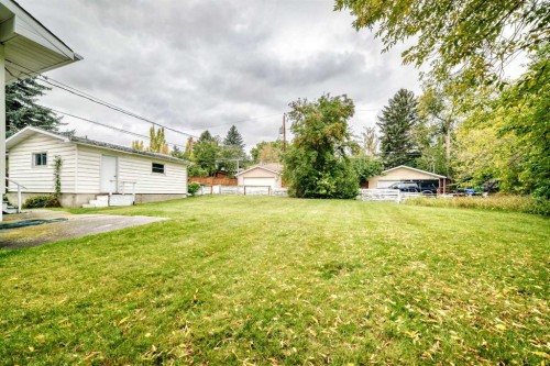 14 Carnarvon Way Nw, Calgary, AB 