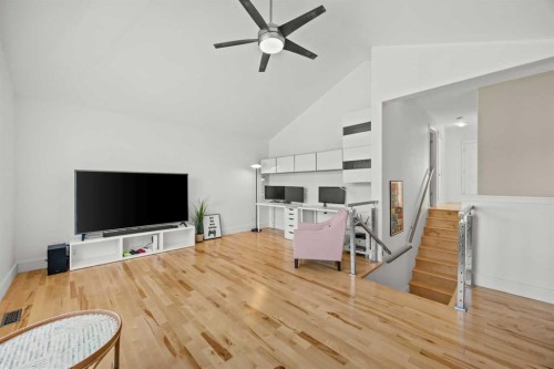 122 Springborough Point Sw, Calgary, AB 