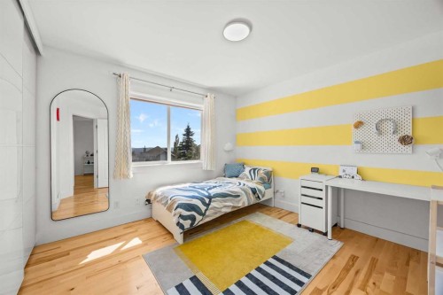 122 Springborough Point Sw, Calgary, AB 