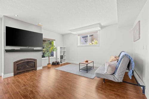 122 Springborough Point Sw, Calgary, AB 