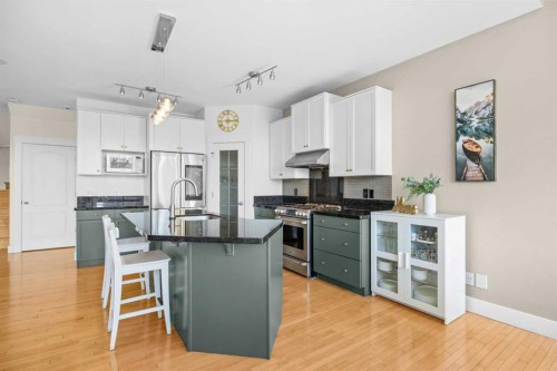 122 Springborough Point Sw, Calgary, AB 