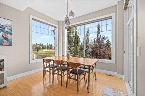 122 Springborough Point Sw, Calgary, AB 