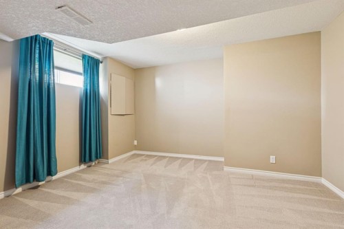 400 Sienna Park Drive Sw, Calgary, AB 