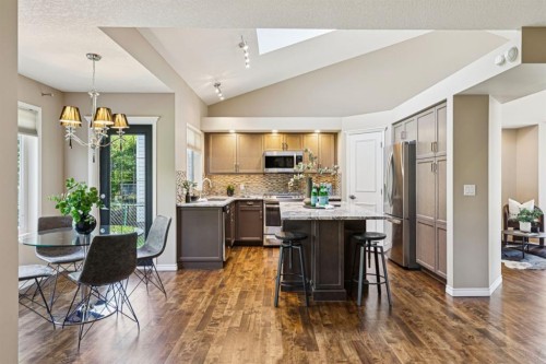 400 Sienna Park Drive Sw, Calgary, AB 