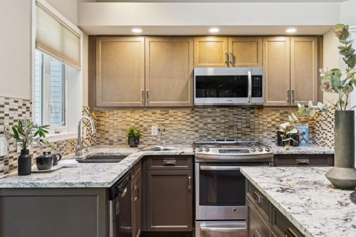 400 Sienna Park Drive Sw, Calgary, AB 