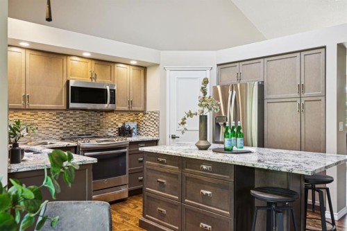 400 Sienna Park Drive Sw, Calgary, AB 