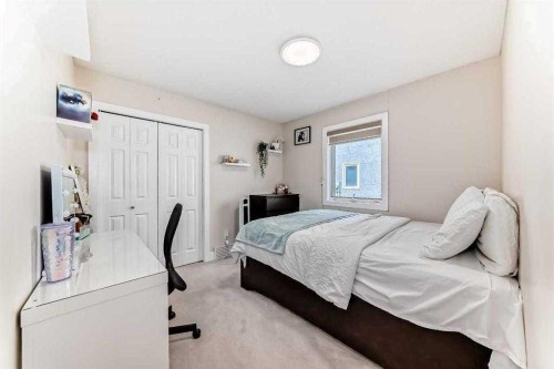 7165 California Boulevard Ne, Calgary, AB 