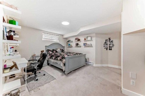 7165 California Boulevard Ne, Calgary, AB 