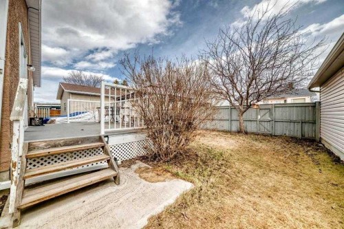 7165 California Boulevard Ne, Calgary, AB 