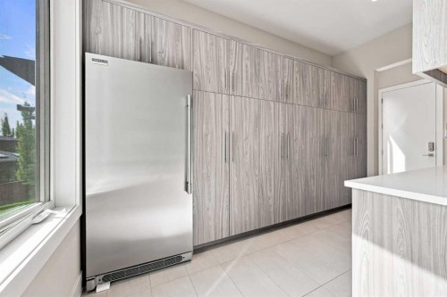 234 Fortress Bay Sw, Calgary, AB 
