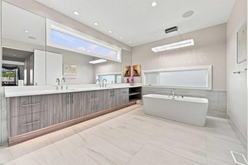 234 Fortress Bay Sw, Calgary, AB 