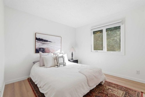 44 Cedarwood Bay Sw, Calgary, AB 
