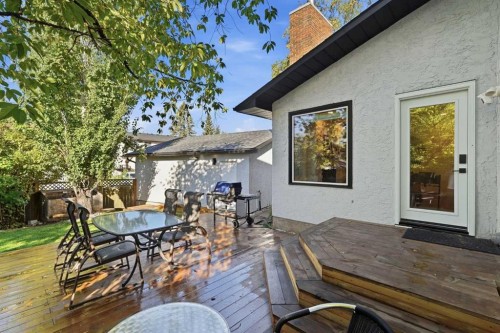 44 Cedarwood Bay Sw, Calgary, AB 