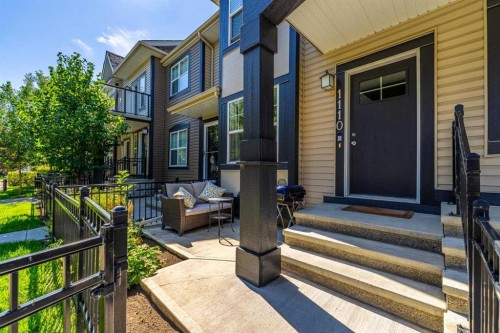 1110 Mckenzie Towne Row Se, Calgary, AB 