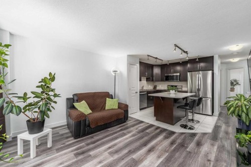 1110 Mckenzie Towne Row Se, Calgary, AB 