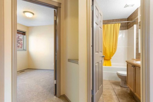 12 Tuscany Springs Circle Nw, Calgary, AB 