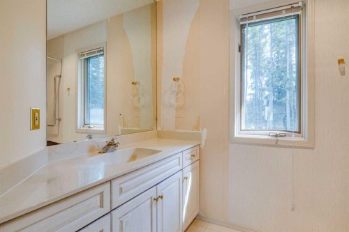 50 Elk Valley Crescent, Bragg Creek, AB 