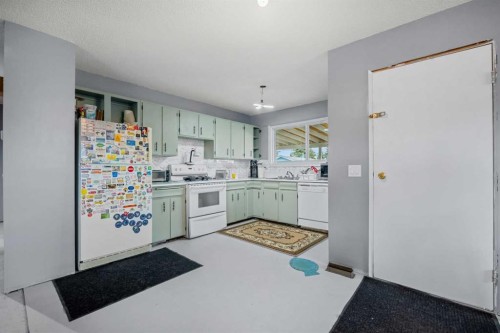 1219 68 Street Ne, Calgary, AB 