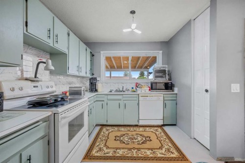 1219 68 Street Ne, Calgary, AB 