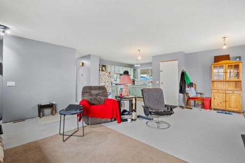 1219 68 Street Ne, Calgary, AB 